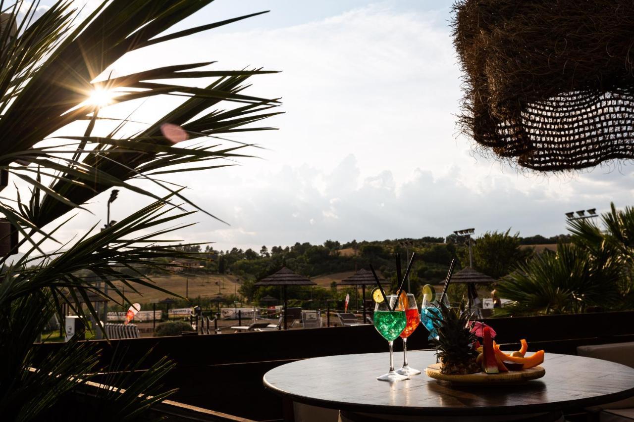 Agriturismo Agrileisuretime スポレート エクステリア 写真