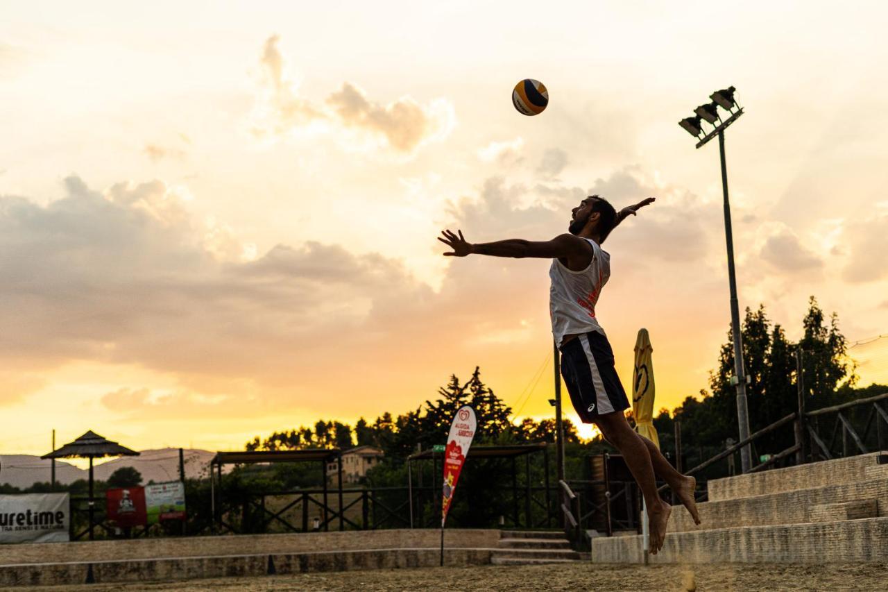 Agriturismo Agrileisuretime スポレート エクステリア 写真