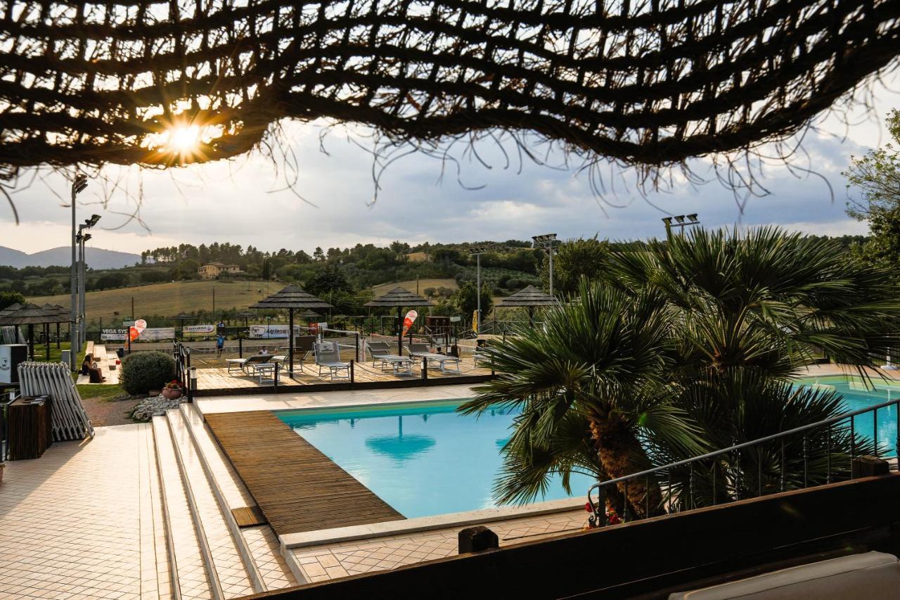 Agriturismo Agrileisuretime スポレート エクステリア 写真