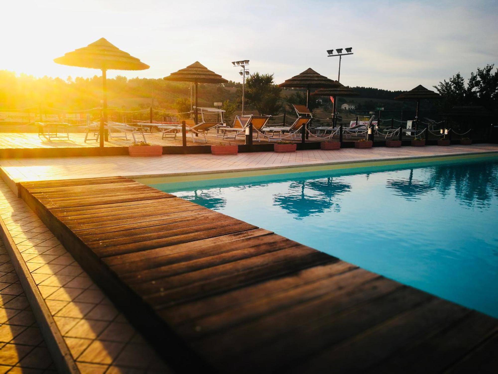 Agriturismo Agrileisuretime スポレート エクステリア 写真